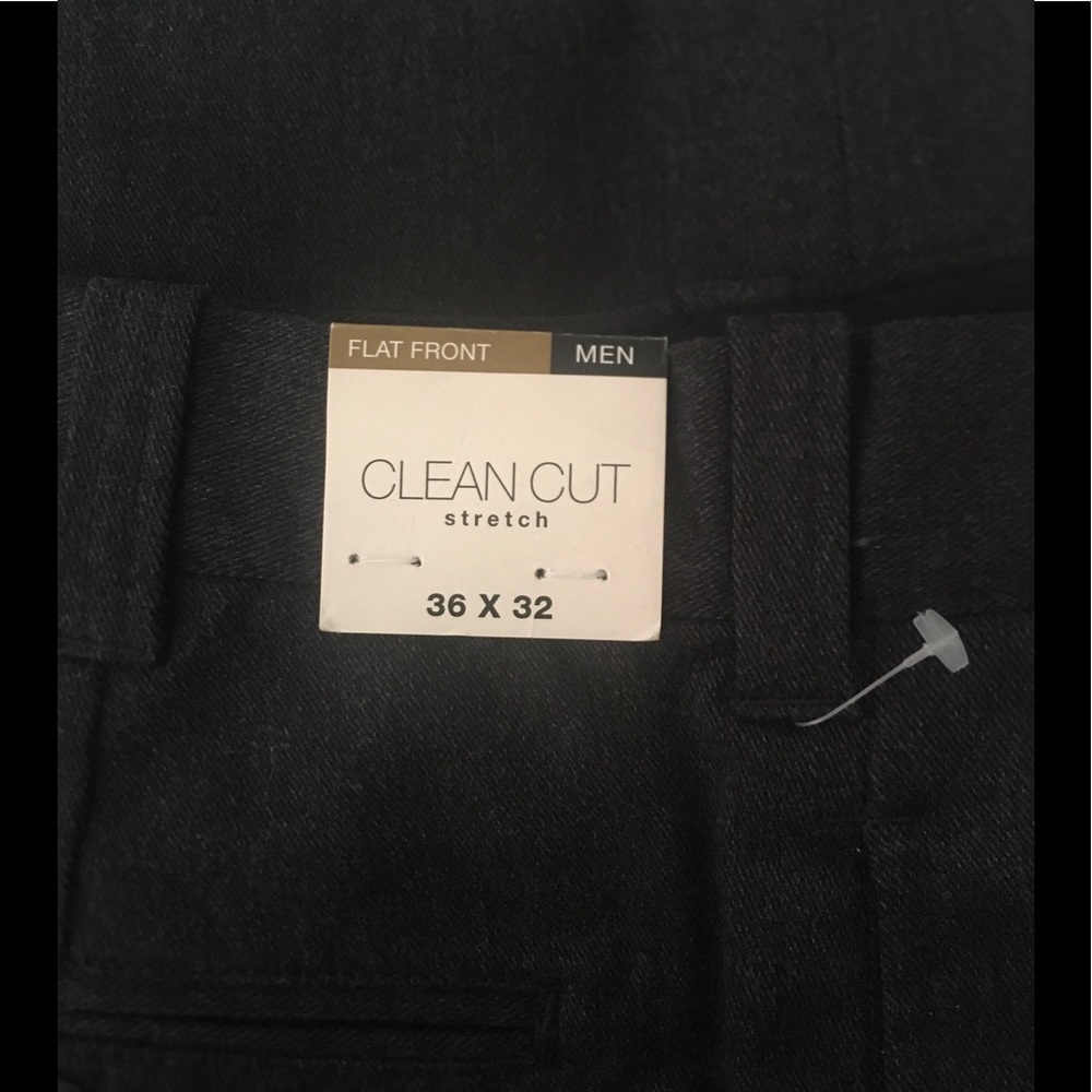 NWT GAP Men Flat Front Stretch Pants. 36x32